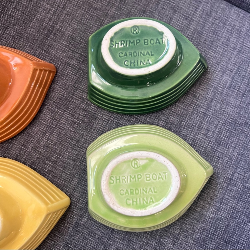 Cardinal China vintage Vibrant Leaf-Shaped Ceramic shrimp Dish Set - Picture 5 of 10
